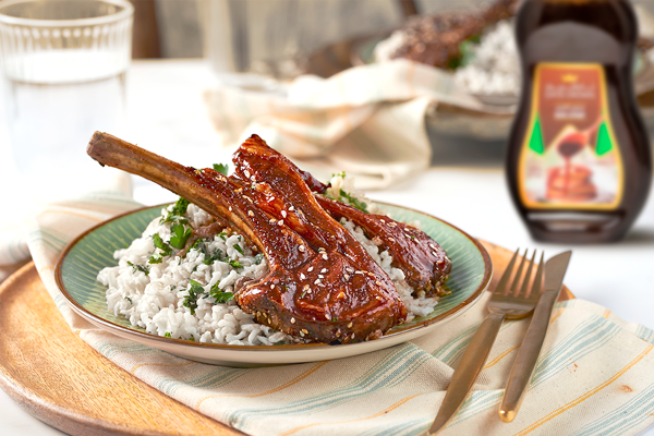 Lamb Chops with Date Sauce